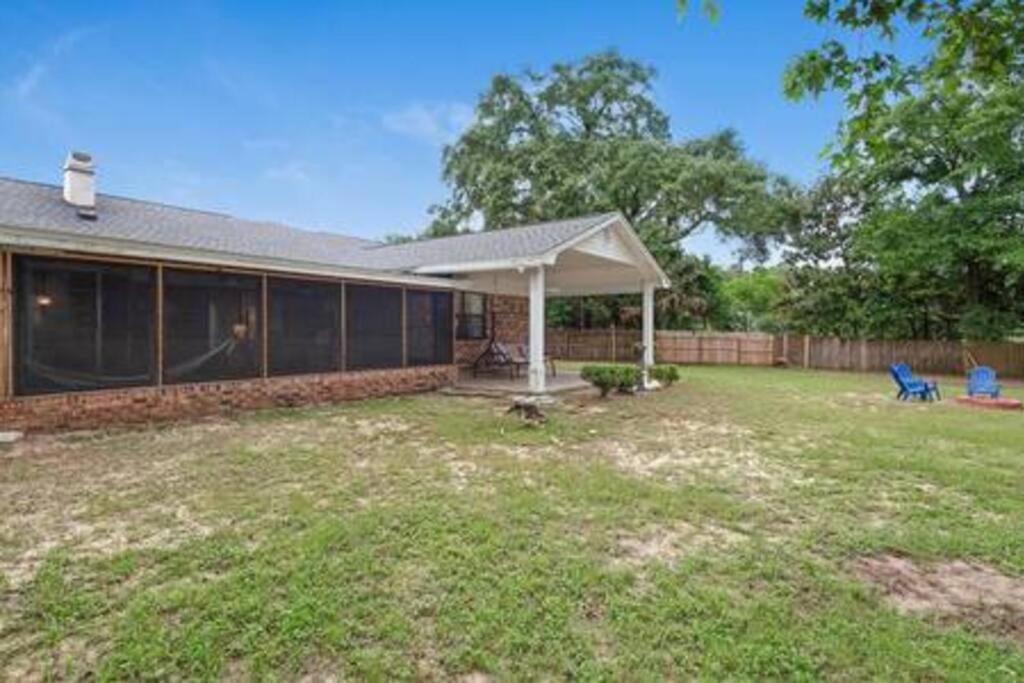 Quiet Relaxing Home - Close To Downtown & Beach 4Br-2Bt Pensacola Eksteriør billede