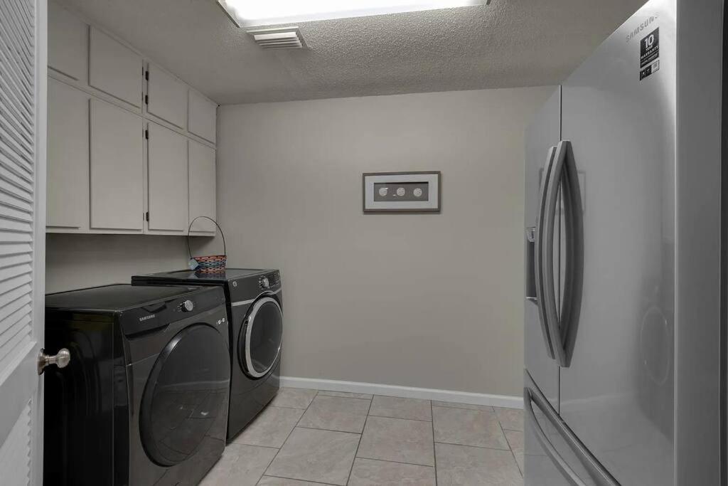 Quiet Relaxing Home - Close To Downtown & Beach 4Br-2Bt Pensacola Eksteriør billede