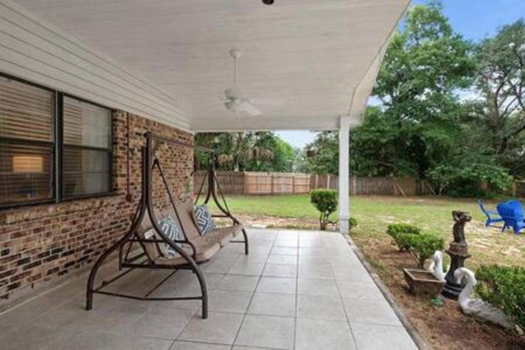 Quiet Relaxing Home - Close To Downtown & Beach 4Br-2Bt Pensacola Eksteriør billede